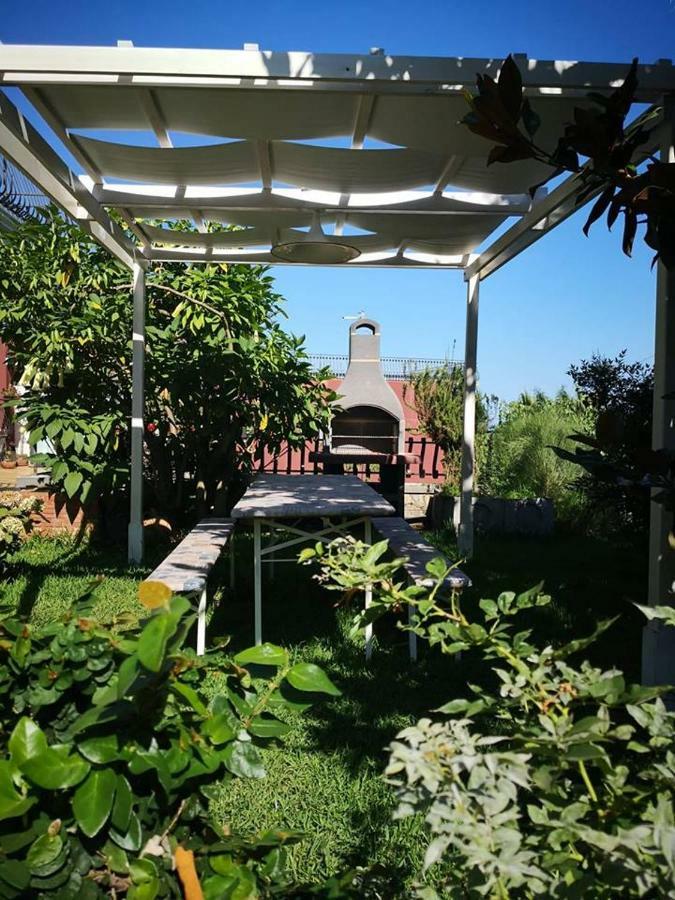 Etna Sweet Home Санта Венерина Екстериор снимка