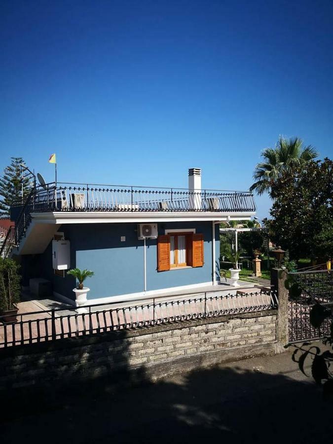 Etna Sweet Home Санта Венерина Екстериор снимка