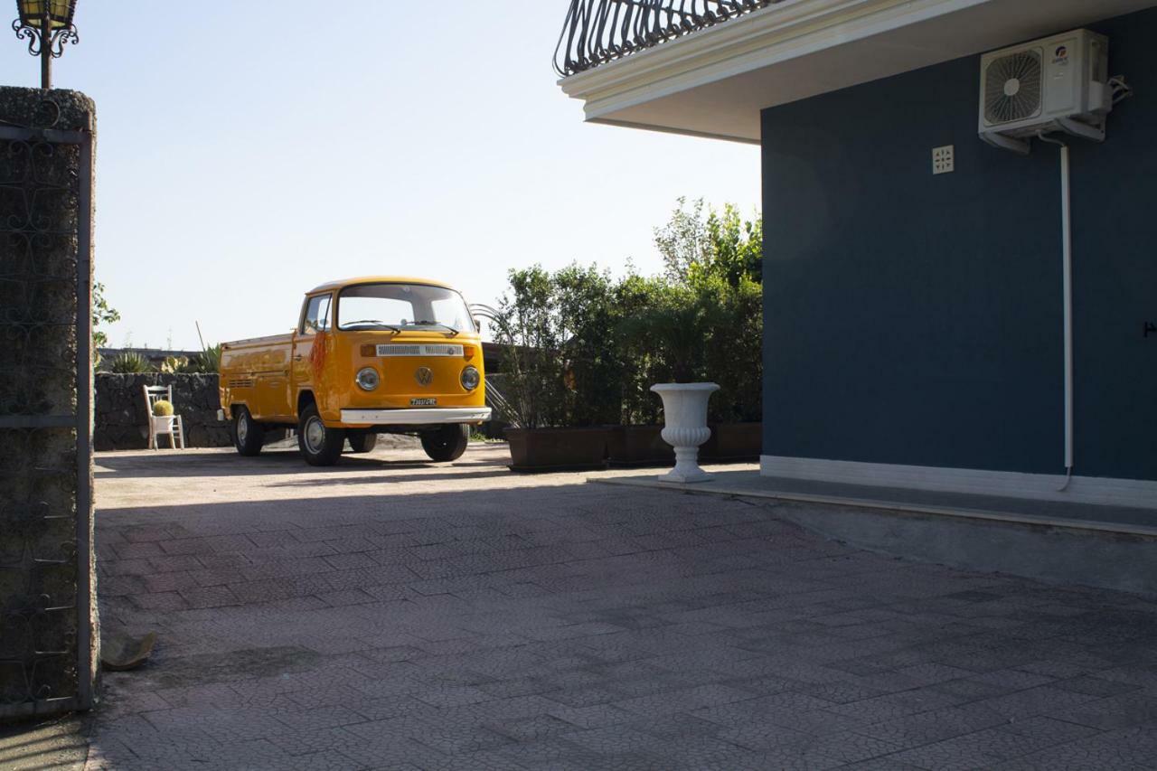 Etna Sweet Home Санта Венерина Екстериор снимка